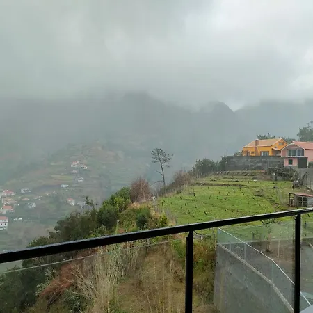 بيت للعطل Hillslope House