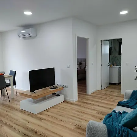 Hillslope House * São Vicente