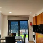 Hillslope House São Vicente