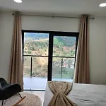 Hillslope House בית נופש