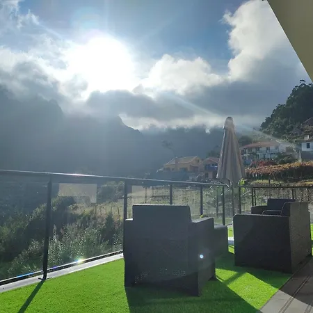 Hillslope House * Sao Vicente (Madeira)