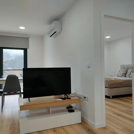 Hillslope House 度假居 São Vicente