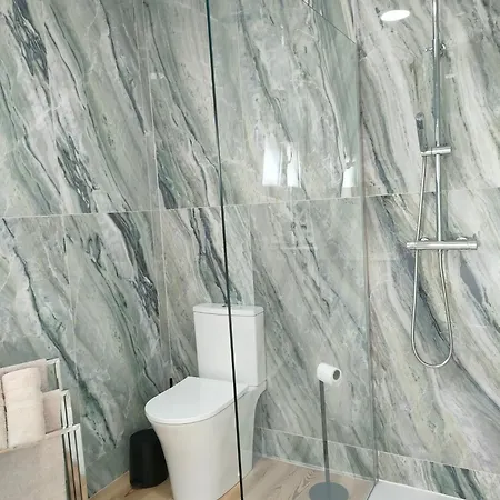 Hillslope House * São Vicente