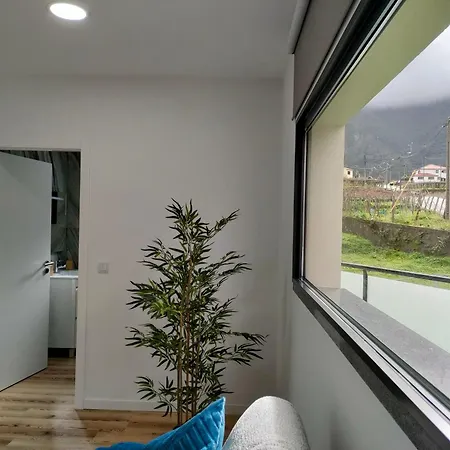 度假居 Hillslope House *