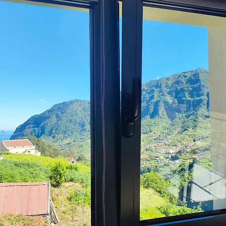 Holiday home Hillslope House *