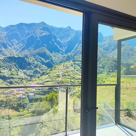 Holiday home Hillslope House *