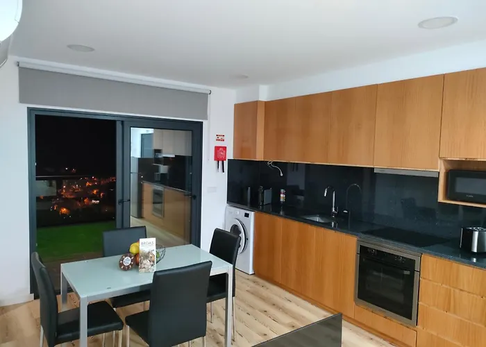 度假居 Hillslope House *