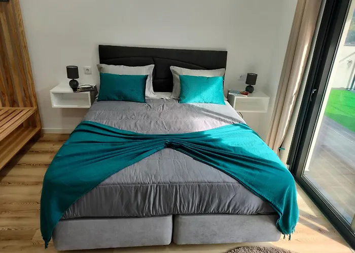 Hillslope House 度假居 *