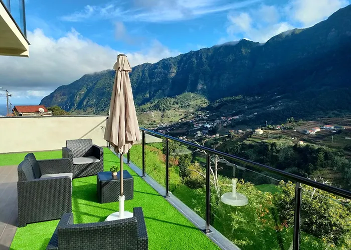 Hillslope House 度假居 São Vicente