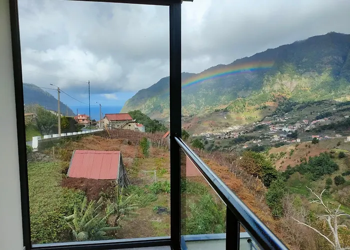 Hillslope House 度假居 São Vicente