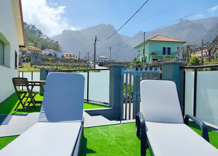 Hillslope House * São Vicente